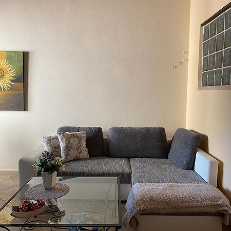 Alex'S Apartment Iglesias Bagian luar foto